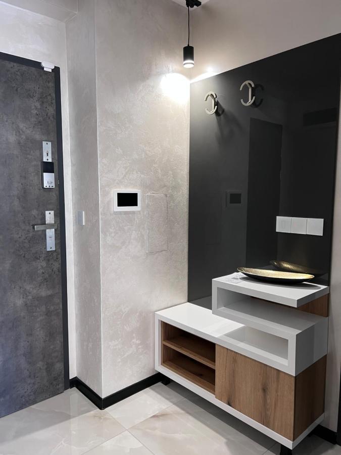 A-Brilliant, New! Spacious & Modern Apartment In Varna Whit Garage Екстериор снимка