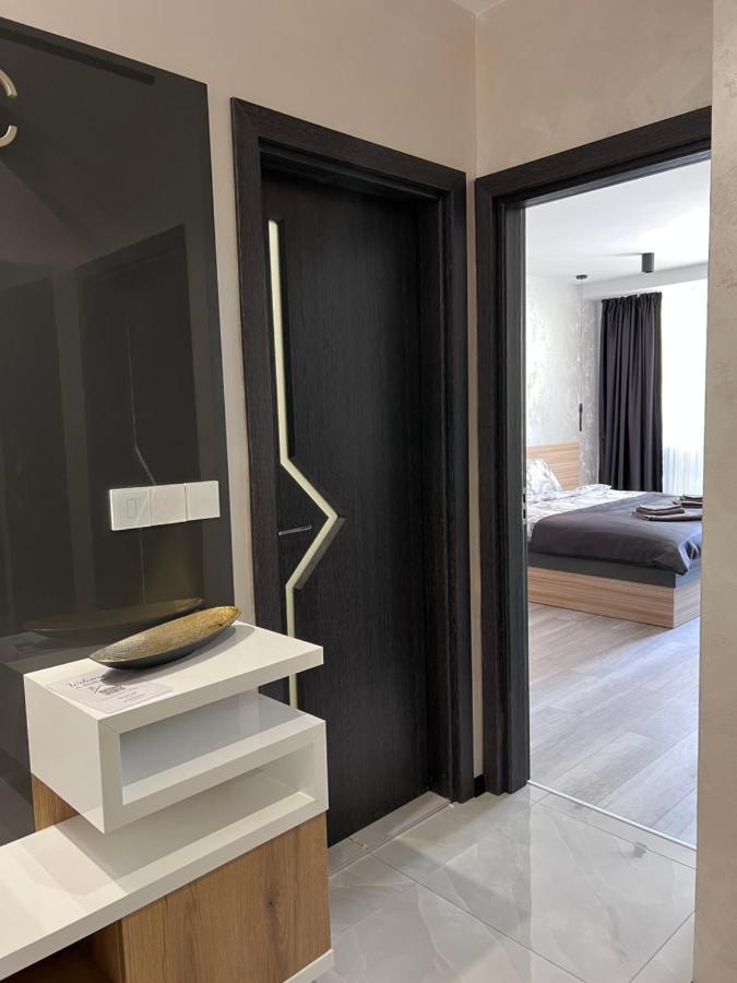 A-Brilliant, New! Spacious & Modern Apartment In Varna Whit Garage Екстериор снимка