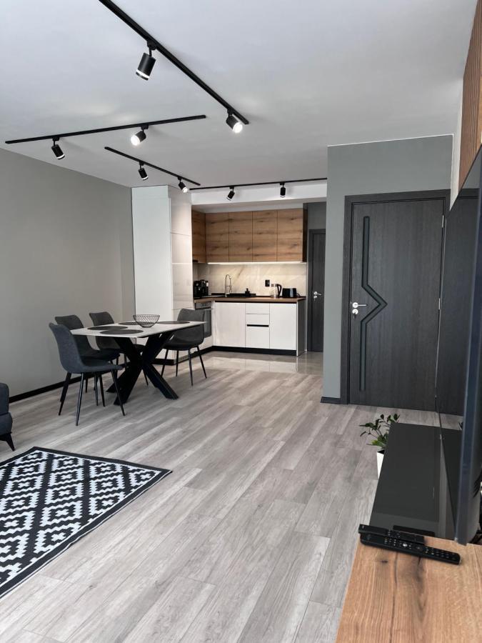 A-Brilliant, New! Spacious & Modern Apartment In Varna Whit Garage Екстериор снимка