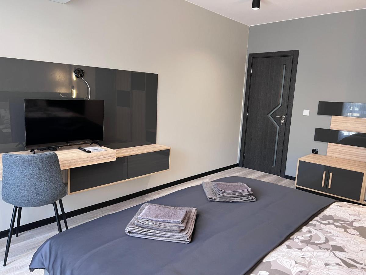 A-Brilliant, New! Spacious & Modern Apartment In Varna Whit Garage Екстериор снимка