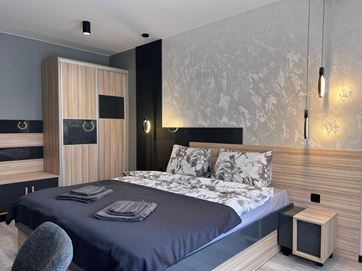 A-Brilliant, New! Spacious & Modern Apartment In Varna Whit Garage Екстериор снимка