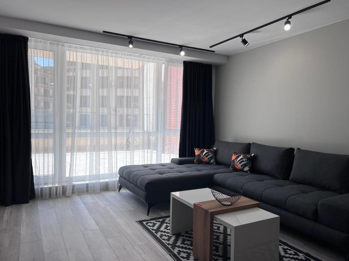 A-Brilliant, New! Spacious & Modern Apartment In Varna Whit Garage Екстериор снимка